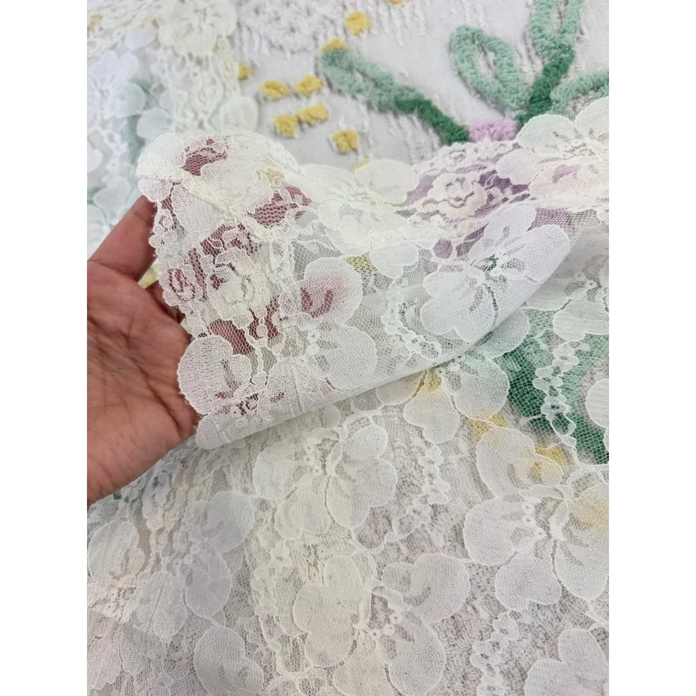 Vintage Cream Floral Lace Table Runner Scalloped Edge Centerpiece 29x13